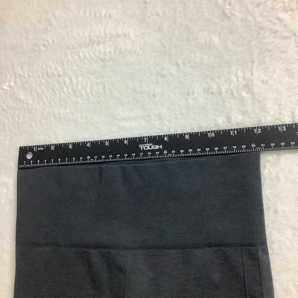 Lululemon In The Flow Crop Leggings Heathered Black Size 4 - Picture 7 of 10